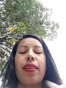 Snapshot of _andrea30 chatting on December 23, 2024, 2:07 pm andrea30 online show from December 23, 2024, 2:07 pm
