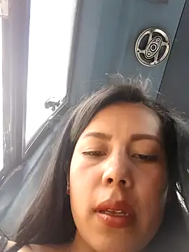 Snapshot of _andrea30 chatting on January 13, 2025, 4:19 pm andrea30 online show from January 13, 2025, 4:19 pm