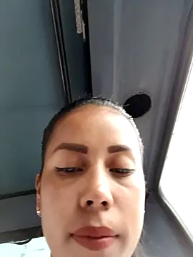 Snapshot of _andrea30 chatting on February 12, 2025, 6:51 pm andrea30 online show from February 12, 2025, 6:51 pm