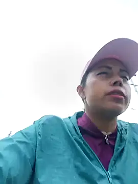  andrea30 online show from November 15, 2025, 11:07 am