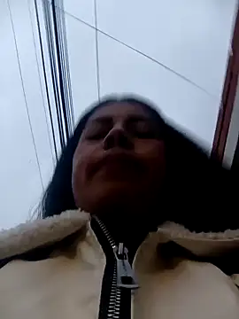  andrea30 online show from February 3, 2026, 11:04 am