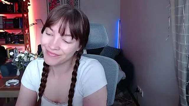 kenzie x online show from June 18, 2026, 4:24 am
