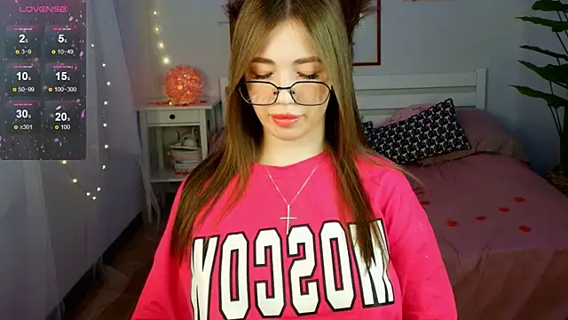 Diana twerk online show from March 21, 2025, 8:28 am