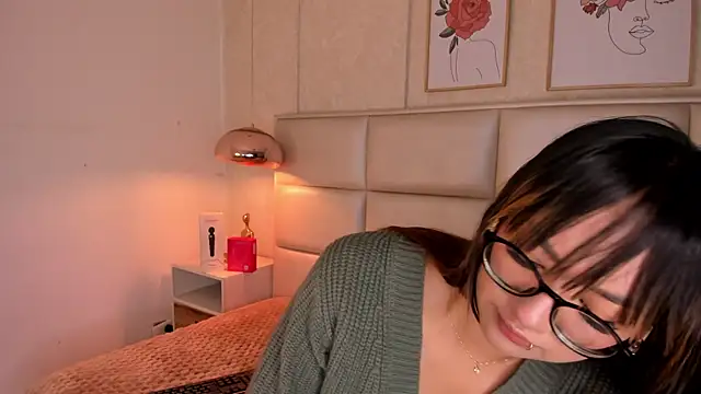 Aily Yozuko online show from November 26, 2025, 2:45 am