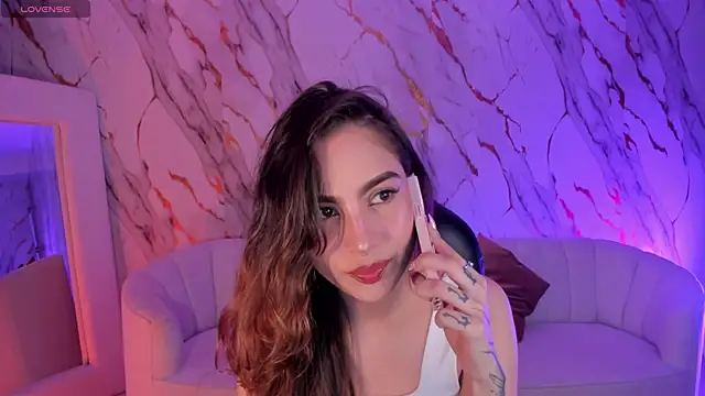 MarianneLane online show from September 30, 2025, 9:20 pm