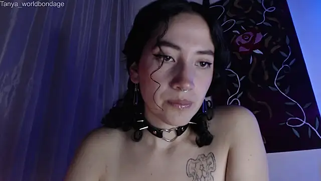 Snapshot of Tanya_WorldBondage chatting on October 22, 2025, 12:11 am Tanya WorldBondage online show from October 22, 2025, 12:11 am