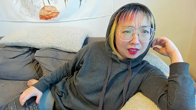 Snapshot of luxgray chatting on January 30, 2025, 9:58 pm luxgray online show from January 30, 2025, 9:58 pm