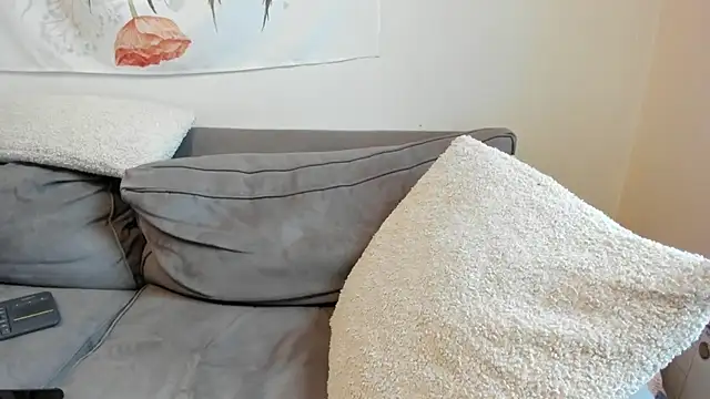 Snapshot of luxgray chatting on February 20, 2025, 9:42 pm luxgray online show from February 20, 2025, 9:42 pm