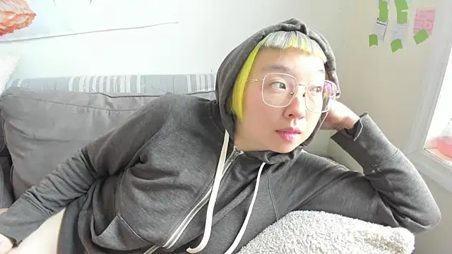 luxgray online show from March 8, 2026, 6:01 pm