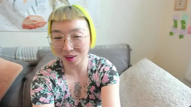 luxgray online show from March 31, 2026, 8:42 pm