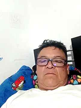 Anuviss lxx online show from December 19, 2025, 3:24 am