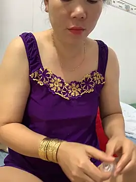 Baby-bigtits online show from March 6, 2025, 12:10 am