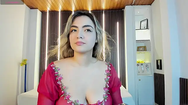 IsabellaaJoness online show from April 12, 2026, 2:00 pm