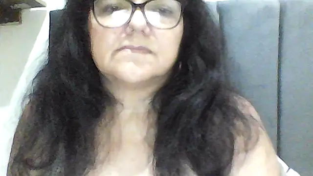 kassandra02 online show from October 27, 2025, 2:26 am