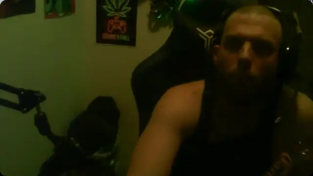 Snapshot of GeneralXMillyX chatting on October 14, 2025, 7:20 am GeneralXMillyX online show from October 14, 2025, 7:20 am