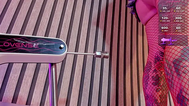 NinaInk online show from January 18, 2026, 1:04 pm