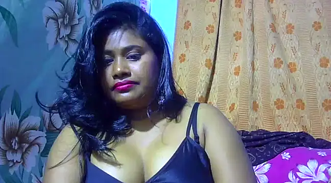 sexy roma online show from February 6, 2025, 1:21 pm