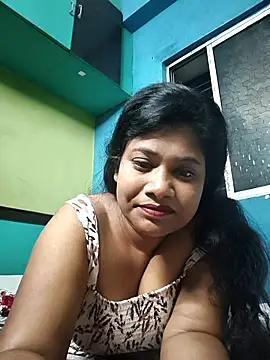 Snapshot of sexy_roma chatting on April 2, 2026, 8:17 pm sexy roma online show from April 2, 2026, 8:17 pm