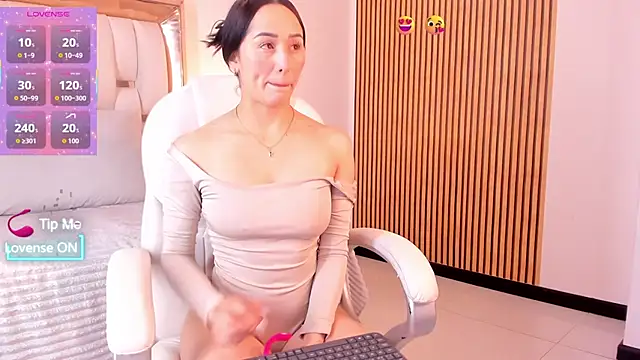 hazel ross tcw online show from October 9, 2025, 1:42 pm