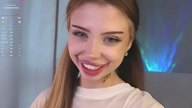 Snapshot of Jessie_Johns chatting on April 24, 2026, 4:20 pm Jessie Johns online show from April 24, 2026, 4:20 pm