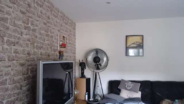 Snapshot of Goduleur69 chatting on April 14, 2026, 4:02 pm Goduleur69 online show from April 14, 2026, 4:02 pm