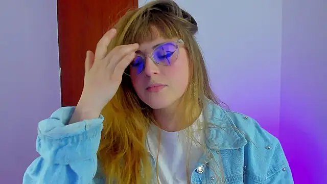 tekila   online show from January 16, 2026, 1:42 am