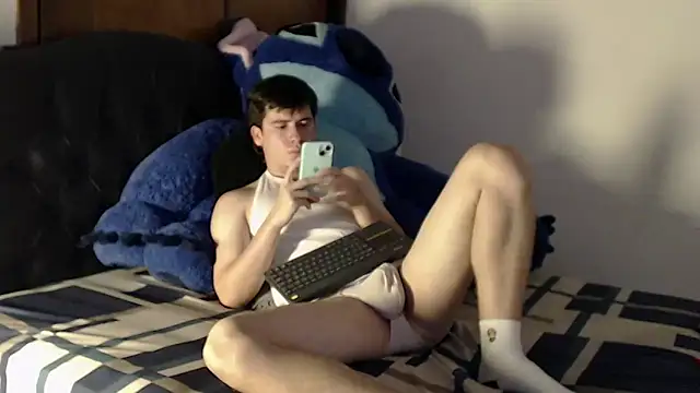 Snapshot of harry_greg21 chatting on February 11, 2026, 6:35 pm harry greg21 online show from February 11, 2026, 6:35 pm