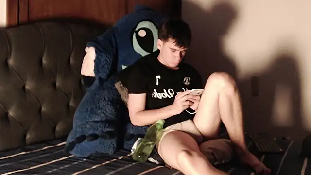 Snapshot of harry_greg21 chatting on February 17, 2026, 1:46 am harry greg21 online show from February 17, 2026, 1:46 am