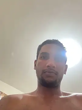 Indiazinhax online show from February 9, 2026, 9:41 pm