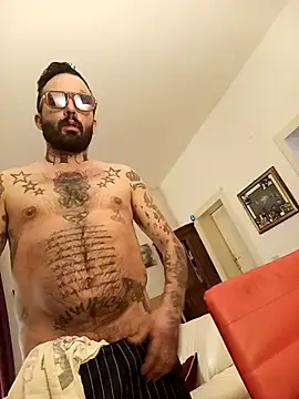 mistermaseratidick online show from January 5, 2025, 4:58 am