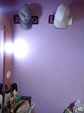 Snapshot of Camille_rose_ chatting on November 8, 2025, 2:17 pm Camille rose online show from November 8, 2025, 2:17 pm