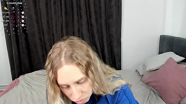 miissblonde online show from February 26, 2025, 5:09 am