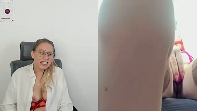 miissblonde online show from March 16, 2025, 9:27 am