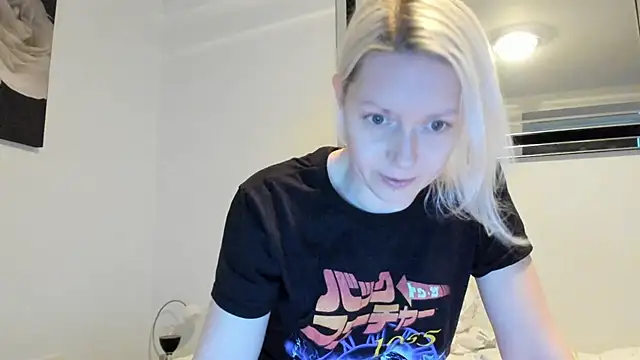 Snapshot of BetterThanYourEx69 chatting on January 5, 2025, 3:45 pm BetterThanYourEx69 online show from January 5, 2025, 3:45 pm