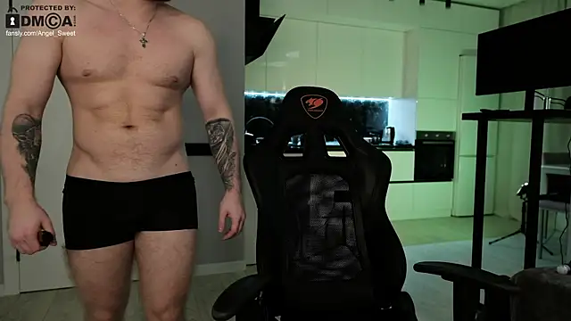 sweettooth21 online show from September 15, 2025, 8:42 pm