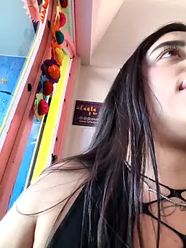 Freyja300 online show from April 1, 2026, 1:41 pm