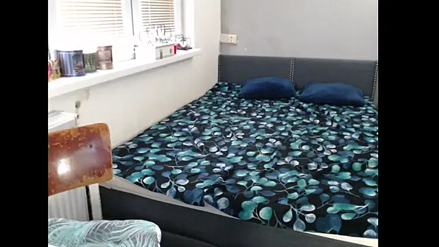 Snapshot of Sweetboobs chatting on March 11, 2026, 8:42 am Sweetboobs online show from March 11, 2026, 8:42 am