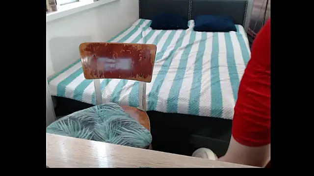 Snapshot of Sweetboobs chatting on March 24, 2026, 8:52 am Sweetboobs online show from March 24, 2026, 8:52 am