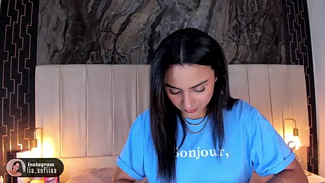 Snapshot of lia_sofiia chatting on January 7, 2026, 9:23 am lia sofiia online show from January 7, 2026, 9:23 am