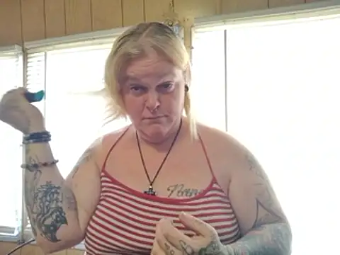 Trans Girl next door420 online show from January 12, 2026, 6:57 pm