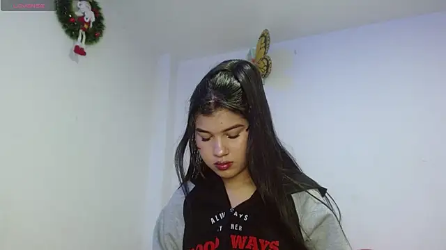 SophiaMeyerst online show from February 7, 2026, 4:11 pm