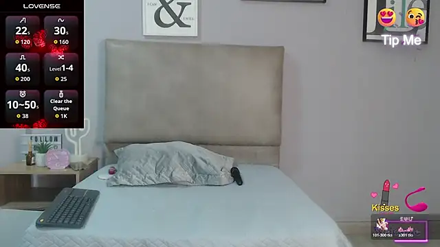 Snapshot of SophiaMeyerst chatting on May 1, 2026, 1:16 pm SophiaMeyerst online show from May 1, 2026, 1:16 pm