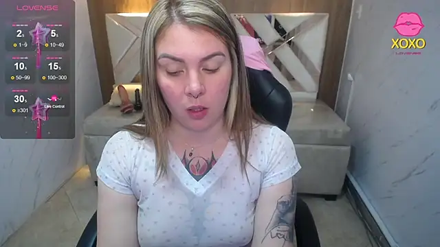 Snapshot of Paula_b_ chatting on March 18, 2026, 1:03 pm Paula b online show from March 18, 2026, 1:03 pm