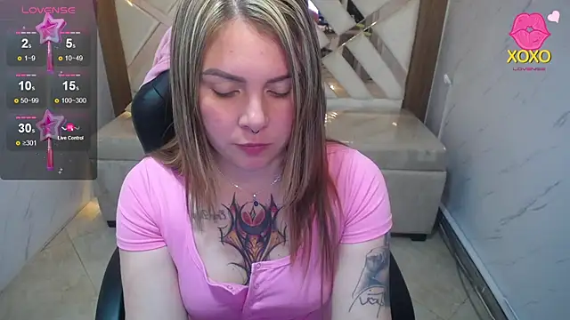 Snapshot of Paula_b_ chatting on March 19, 2026, 12:53 pm Paula b online show from March 19, 2026, 12:53 pm