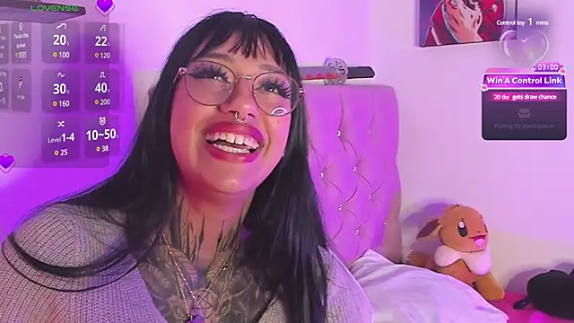 Snapshot of Akari1_Mischief chatting on December 7, 2024, 4:20 am Akari1 Mischief online show from December 7, 2024, 4:20 am