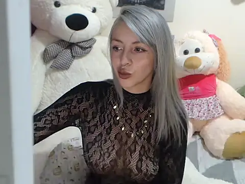 Snapshot of MOLLY4444 chatting on February 11, 2026, 12:15 am MOLLY4444 online show from February 11, 2026, 12:15 am