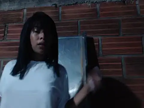 Kitra New online show from December 15, 2024, 2:08 am