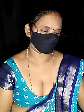 vintage-vibs online show from December 17, 2025, 3:34 am