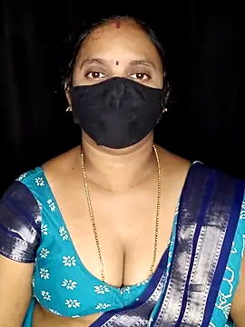 vintage-vibs online show from December 17, 2025, 7:53 pm