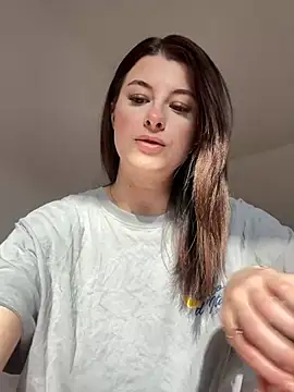 Mia-Minou online show from March 8, 2026, 1:59 pm